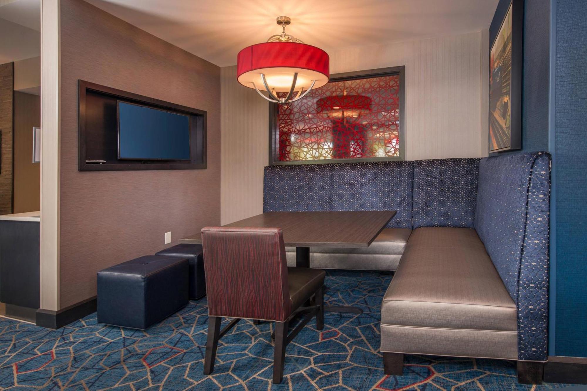 Towneplace Suites By Marriott Altoona Ngoại thất bức ảnh